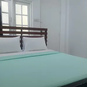  Hostel Shady Transit Sri Lanka